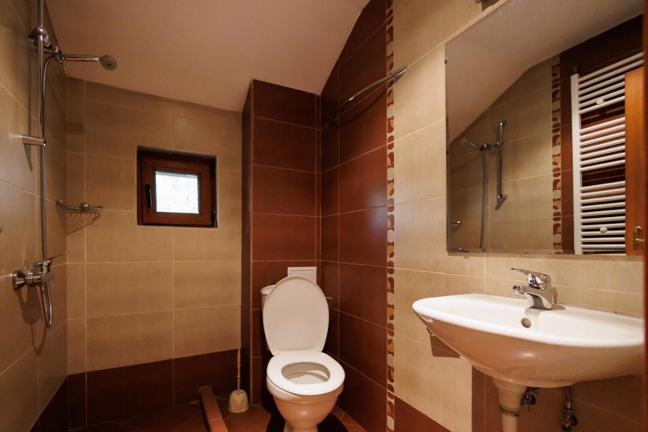 Конна База И Къща За Гости Дворене Razlog Extérieur photo