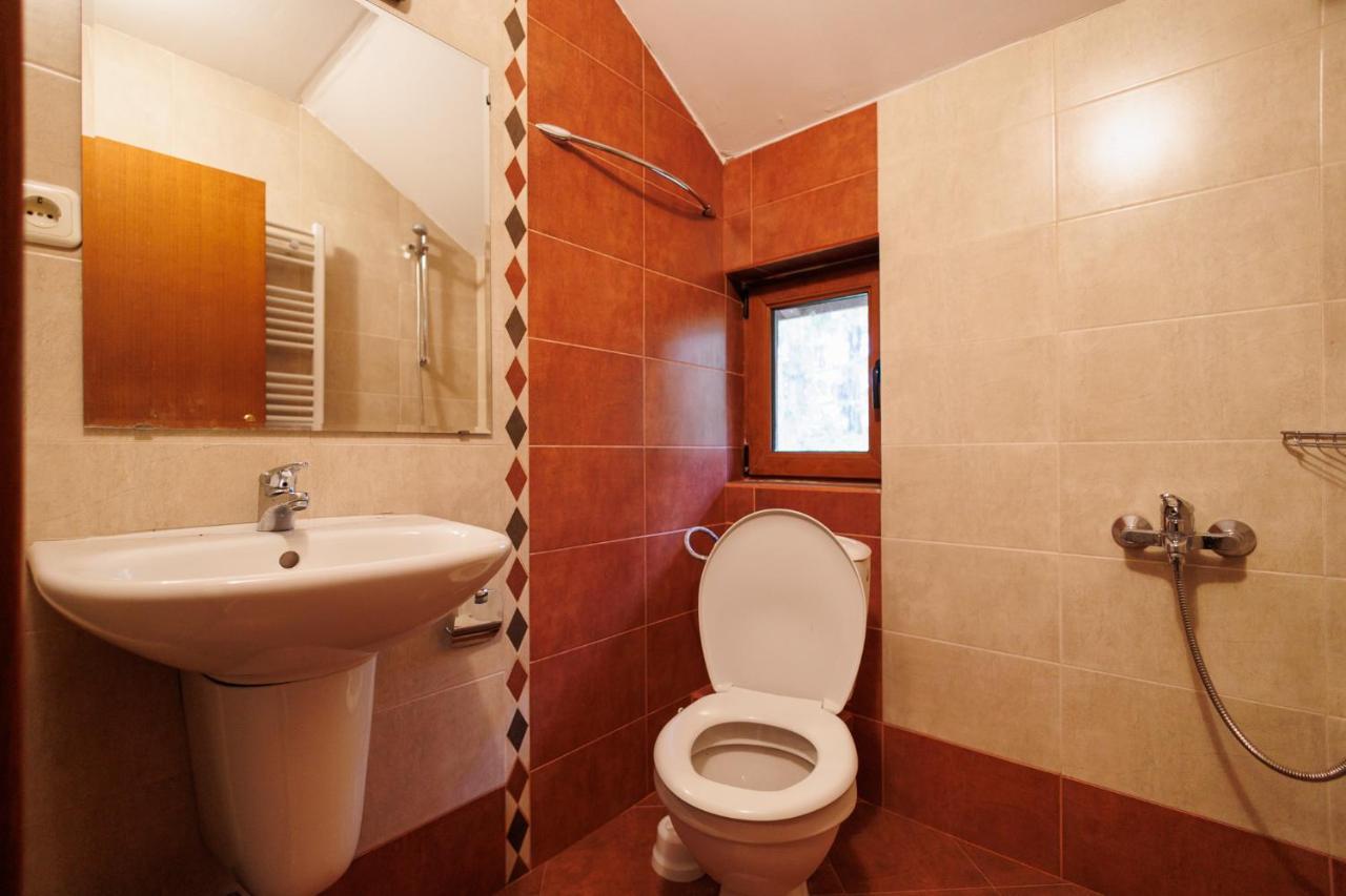 Конна База И Къща За Гости Дворене Razlog Extérieur photo