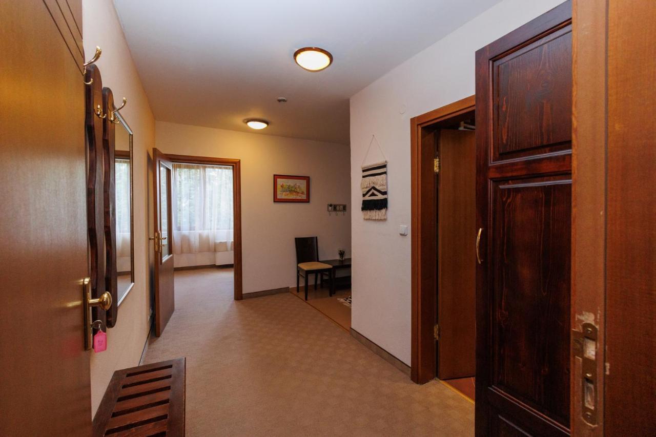 Конна База И Къща За Гости Дворене Razlog Extérieur photo